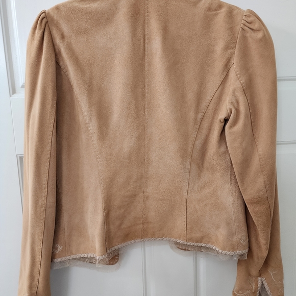 ! Tahari Women's Tan Embroidered Suede & Silver Buttons Collared Jacket Size S! - Picture 3 of 3